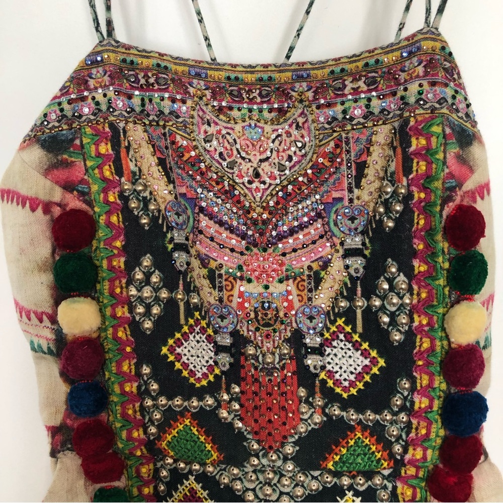 Beautiful Camila Dress with lots of details - Picture 5 of 10